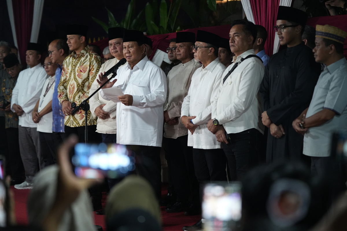 Prabowo Gathering Amidst Issue Tug War Over Ministerial Seats